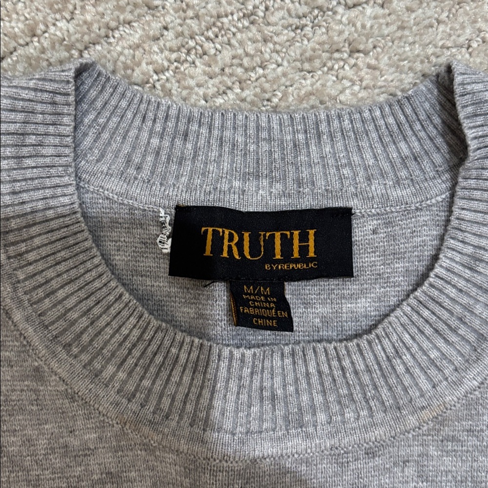 Truth sweater - Picture 4 of 5